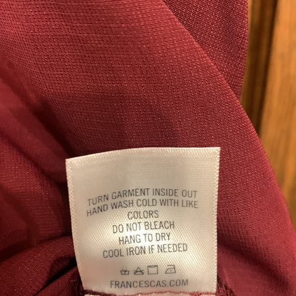 Ladies gently worn camisole/tank in Medium - Picture 3 of 3